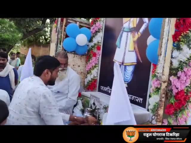 #जय_सतनाम
बलिदानी राजा गुरु बालकदास जी की जयंती पर सतनामी समाज द्वारा बेमेतरा नगर में निकाली गई भव्य शोभा यात्रा।