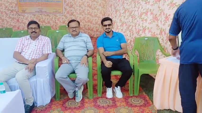 #उठो चलो और खेलो हर युवा का ये नारा है खेल हमें एक दूसरे से जोड़ता है 🏃🧑‍🦯