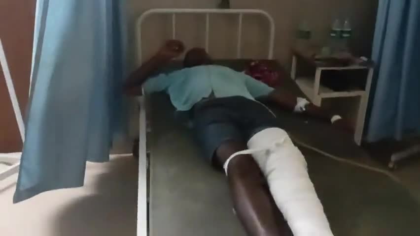 #medical College rah Gaya bus naam ka yahan per lagbhag har EK kam ke liye paisa dena padta Aaj mujhe khud 500 Dena para