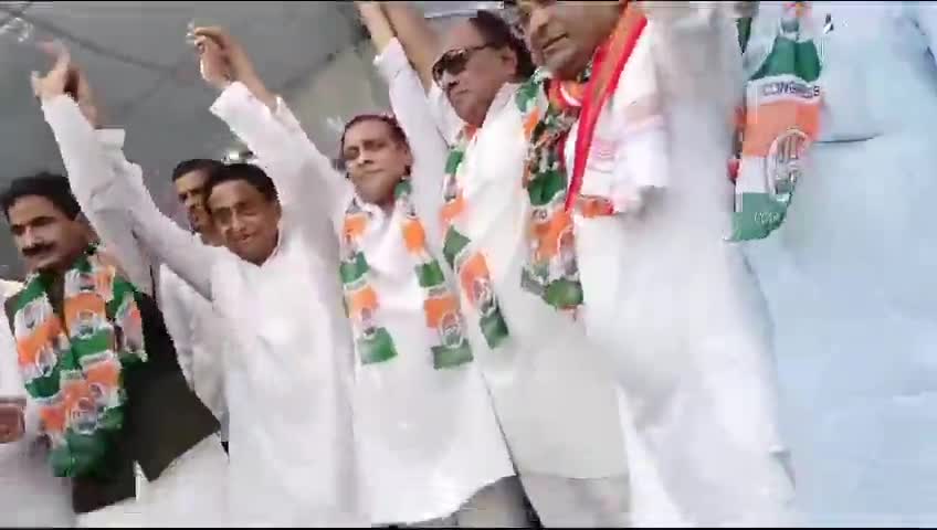 शिवपुरी नगर: शिवपुरी 
कोलारस विधायक वीरेंद्र रघुवंशी कांग्रेस में हुए शामिल #kobra_news #congressparty ्रेस #congressvsbjp #news_