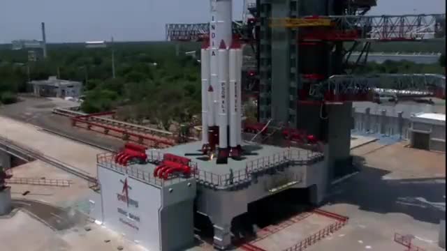 अब सूरज से साक्षात्कार करेगा हमारा आदित्य एल-1"

इसरो के श्रीहरिकोटा स्थित सतीश धवन अंतरिक्ष केंद्र से देश के पहले सूर्य मिशन 'आदित्य-एल1' की सफल लॉन्चिंग पर देश-दुनिया के सभी भारतवासियों को हार्दिक बधाई।
#AdityaL1Launch #ISRO_ADITYA_L1