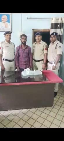 लोरमी : मुखबिर की सुचना पर मादक पदार्थो का भंडारण और बिक्री करने वाले आरोपी को लोरमी पुलिस ने किया गिरफ्तार