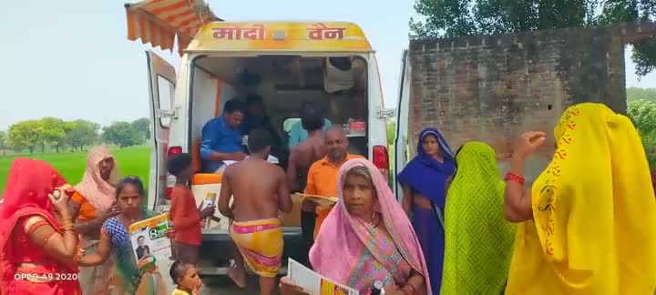 #कौशाम्बी संसदीय क्षेत्र के विधानसभा #चायल स्थित खानपुर वार्ड में नगर वार्डवासियों के स्वास्थ्य लाभ हेतु मेरे द्वारा चलाए जा रहे आधुनिक मेडिकल जाँच उपकरण एवं मेडिकल टीम से लैस 'मोदी वैन' में बड़ी संख्या में वरिष्ठ नागरिकों, महिलाओं एवं युवा