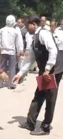 हापुड़ मामले में जनपद मीरजापुर के अधिवक्तागण का विरोध प्रदर्शन #news_update #publicnews #aajtak #zeenews #advocate