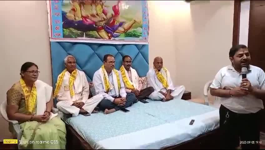 हनुमान जी के भक्त वीडियो को जरूर देखें 🙏🏻
कल शिक्षक दिवस पर गुरुजनों के साथ हुए पाठ का सुंदर वीडियो
#सन्दीप_खण्डेलवाल