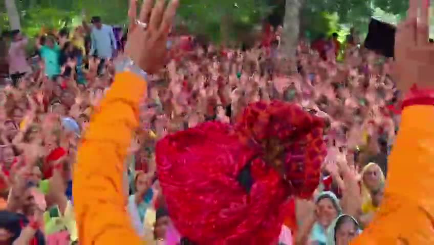 महेश्वर बाढदख्खन हनुमान मंदिर में राजकुमार मेव को राखी बांधने के लिए हजारों की संख्या में बहने एकत्रित हुई #rajkumarmev