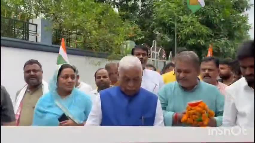 #मेरी_माटी_मेरा_देश अभियान के तहत आजाद नगर तथा चकियवा में घर-घर से चुटकी भर चावल/मिट्टी एकत्रित किया।
#MeriMaatiMeraDesh