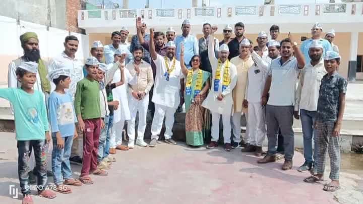 #आम_आदमी_पार्टी #उन्नाव_जिलाध्यक्ष_अकमल_जुनेद की अध्यक्षता में संपन्न हुई मासिक बैठक #प्रभारी_रश्मि_पाण्डे रही उपस्थित
