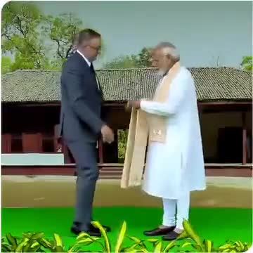 राजघाट में PM मोदी जी की अगुवाई में जी21 के सभी राष्ट्राध्यक्ष, माहत्मा गाँधी जी को नमन करते हुए 💐💐

#G20Summit2023