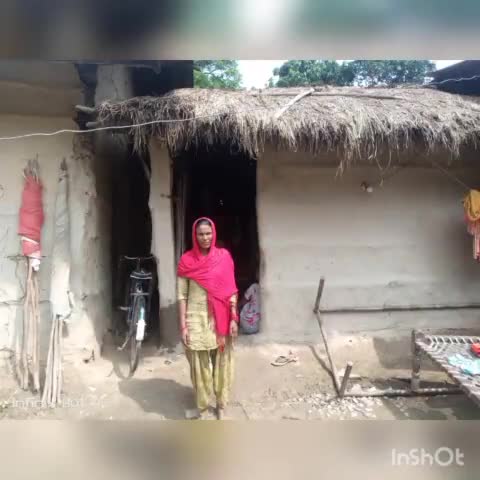 #तहसील_निघासन पंचायत #बेलापरसुवा गरीब परिवार को नहीं मिला #आवास घर के अंदर बरसात के समय #टपकता है पानी