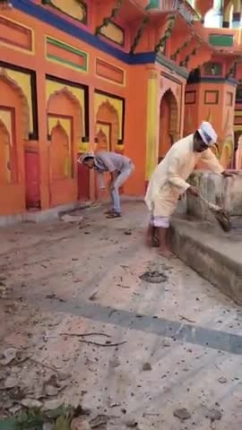 गणेश उत्सव शुरू होने वाला है इसलिए सागर शहर के गणेश मंदिर परिसर में की सफाई _ #अभिषेक अहिरवार ( सागर विधानसभा क्र 41 )