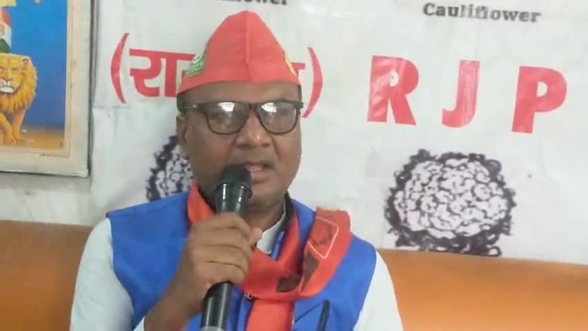 आरजीपी अध्यक्ष #उपेंद्र साहनी #ने #हमारे देश के स्वतंत्रता सेनानी, समाजसेवी,अध्यापक श्याम लाल गुप्त के जयंती पर शत-शत नमन।