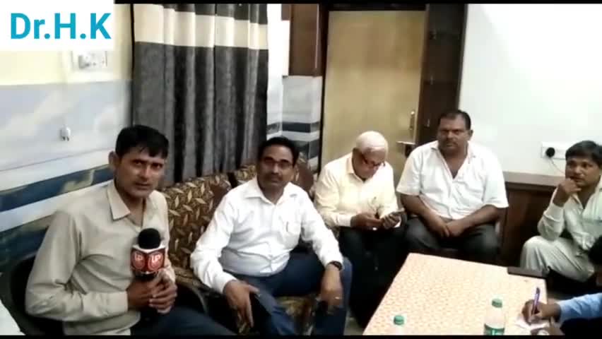 भरथना: #भरथना आज दि0 16/09/2023 दिन शनिवार को #कठेरिया_समाज_की_गोष्ठी हुई स्थान-#डाँ0_हरीकिशन_कठेरिया_के_आवास_भरथना पर जिसमें न