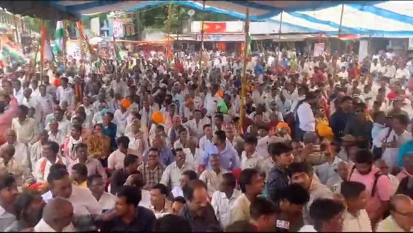 मन्दसौर में आदिवासी परंपरा के साथ हुवा श्री जीतू पटवारी जी का स्वागत।

#जन_आक्रोश_यात्रा