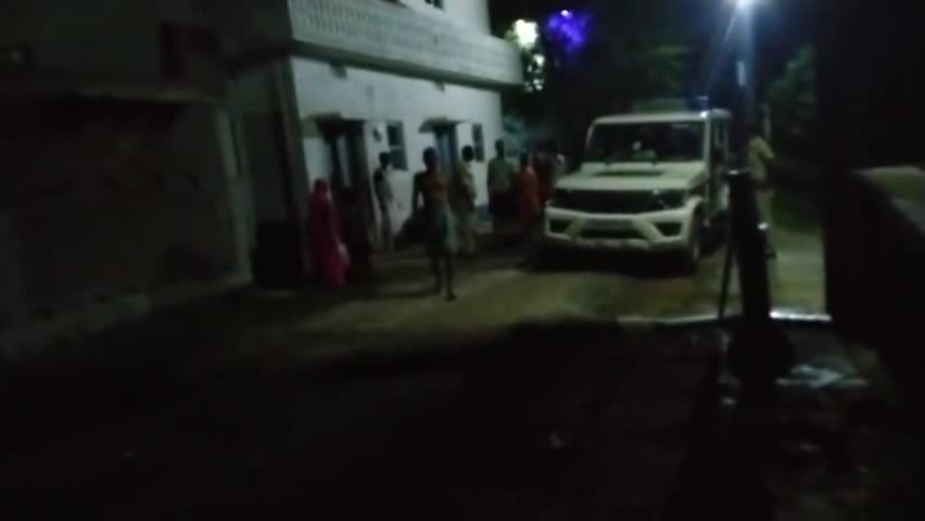 #Bikram : ग्राम बेरी में दो पक्षों के बीच हुई जमकर लड़ाई, लाठी डंडे से एक दूसरे को पीटकर हुआ घायल, मौके पर पहुंची 112