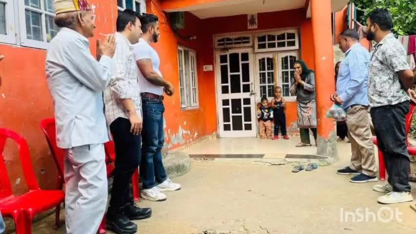 कोटली: मंडी संसदीय क्षेत्र से पूर्व प्रत्याशी आश्रय ने किया कोटली की विभिन्न पंचायत का दौरा आपदा प्रभावितो से की मूलाकात