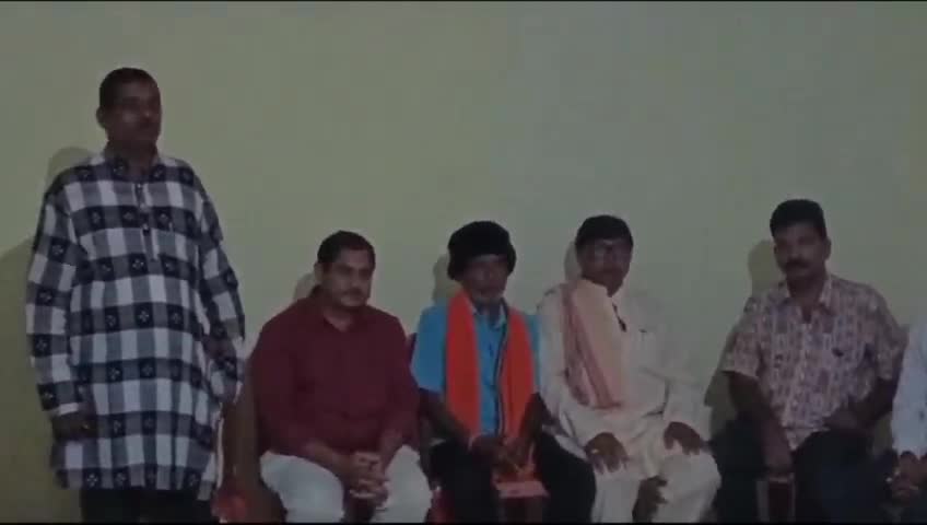 ସିନ୍ଧେକେଲା: ବଙ୍ଗୋମୁଣ୍ଡା ମାଉସୀ ମନ୍ଦିର ଠାରେ ବ୍ରାହ୍ମଣ ସମାଜ ପକ୍ଷରୁ ନୂଆଁଖାଇ ଭେଟଘାଟ କାର୍ଯ୍ୟକ୍ରମ ଅନୁଷ୍ଠିତ