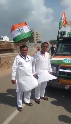 #चूरू कांग्रेस टीम ने जयपुर में भारत जोड़ो यात्रा रथ ,पूरे प्रदेश में घूमेंगे,का कांग्रेस नेता जमील चौहान ने स्वागत किया