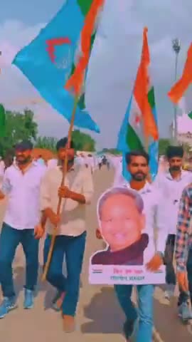 जयपुर कांग्रेस कार्यकर्त्ता सम्मेलन में दर्जनों कार्यकर्ताओ के साथ में मनकेश मीना कानापुरा की हुंकार।
#sapotra #karauli
