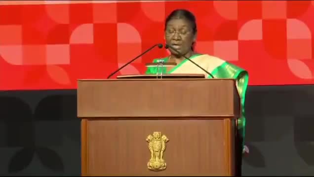 राष्ट्रपति द्रौपदी मुर्मू ने एक निर्धारित समय सीमा में सतत विकास लक्ष्यों, #SDGs को प्राप्त करने का आह्वान किय