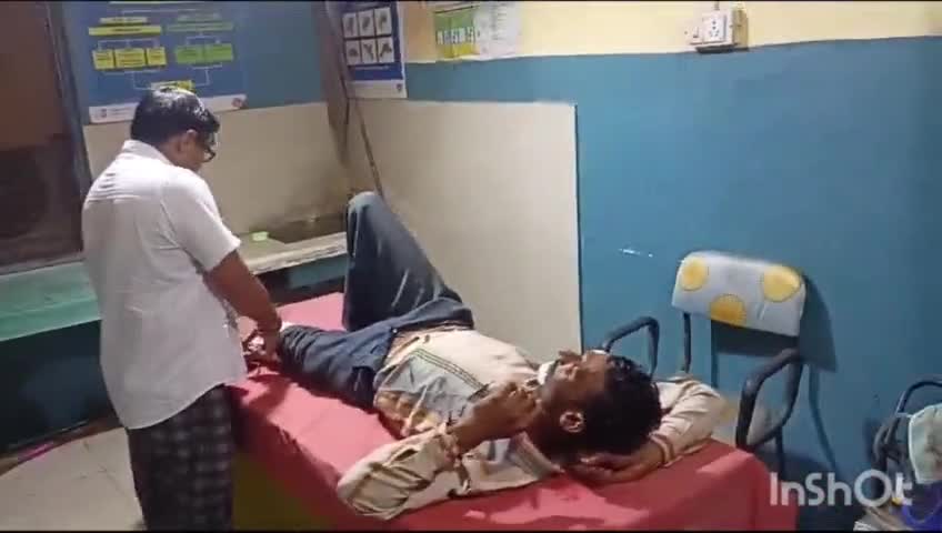 सियाना: नगर के बुलंदशहर हाईवे मार्ग स्थित पशु पेट के निकट अज्ञात वाहन ने बाइक सवार को मारी टक्कर, हालत गंभीर