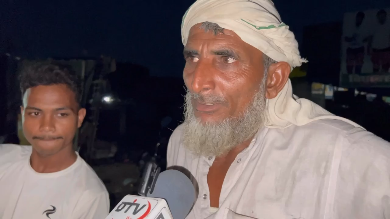 कामां क्षेत्र के लोगों ने नीमला सड़क पर कामां राजनीति का राज बताया अबकी बार नया चेहरा सीए मुख्तियार... #नीमला #कामां #सर्वे #dtvnews #सीएमुख्तियार #राजस्थानचुनावसर्वे