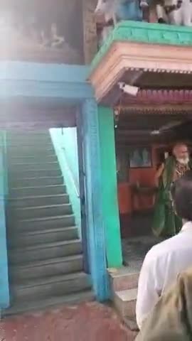 गाडरवारा: @#हीरापुर बाले स्वामी जी के दर्शनों के लिए  मुख्यमंत्री से लेकर आमजन  दूर-दूर से आ रहे श्रद्धालु लोग