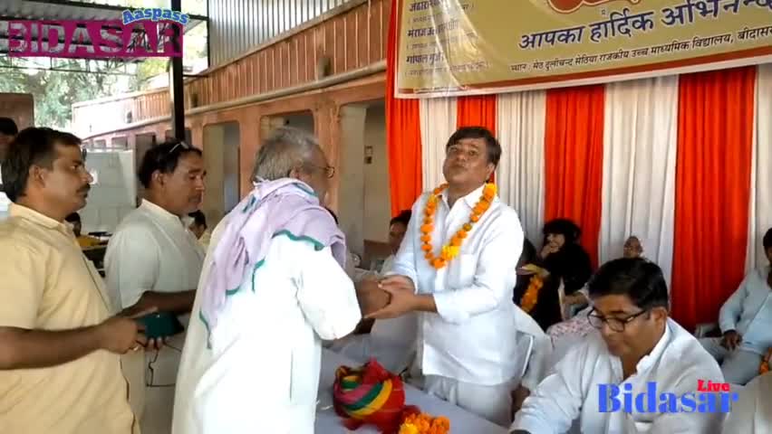 #ChuruNews  #बीदासर में विधायक मनोज मेघवाल ने सड़कों का किया लोकार्पण।
