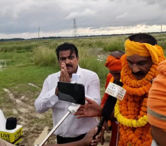 4/10/2023 #DarbhangaAIIMS 
  #AnsanForDarbhangaAIIMS 
Bhartiya Janata Party - BJP 
BJP Bihar Gopal Jee Thakur
        आज अनिश्चितकाल अंश सांसद दरभंगा गोपाल जी ठाकुर जी ने समाप्त किया एम्स बनग