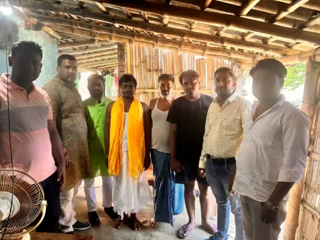आज दरभंगा जिला अंतर्गत केवटी विधानसभा क्षेत्र के महिला प्रकोष्ठ की पूर्व केवटी प्रखण्ड अध्यक्ष खिखड़ीपट्टी निवासी स्वo #फूलकुमारी #देवी जी का स्वर्गवास बीते दिनों हो गया।