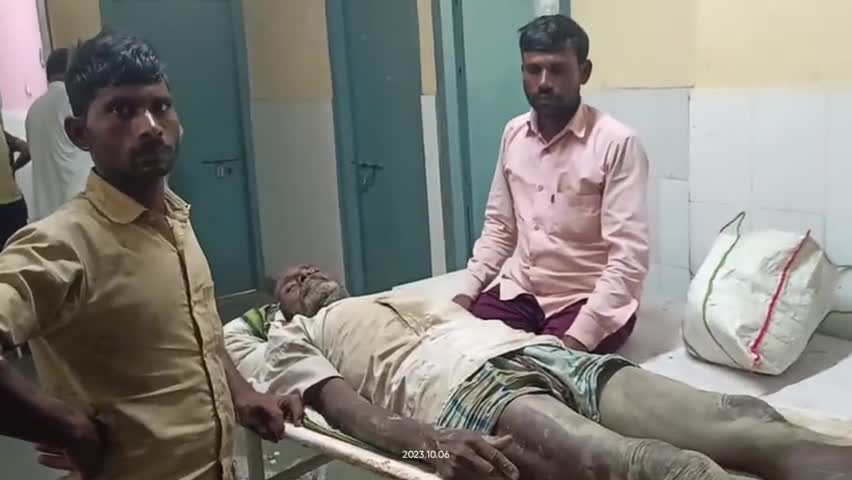 दातागंज: #दातागंज खेत  पर जा रहे किसान को सांड ने पटका किसान गंभीर रूप से हुआ घायल ।