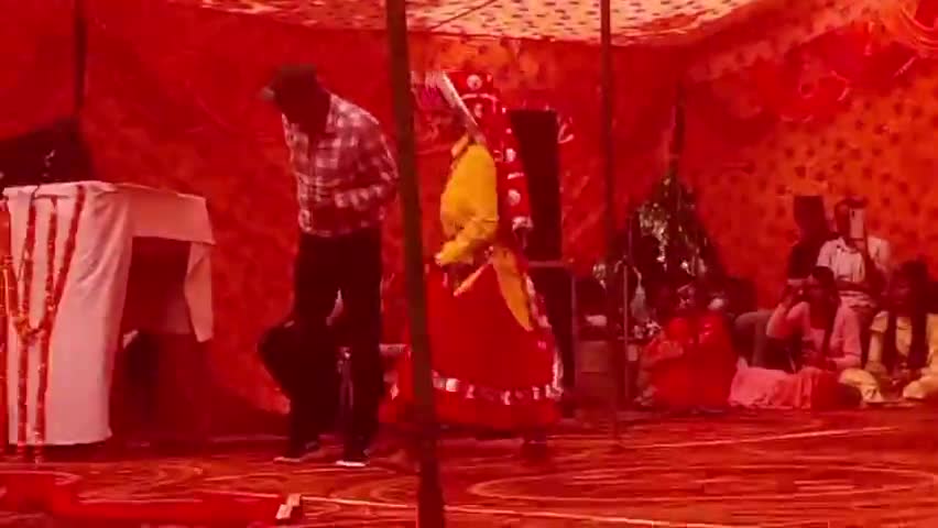 K M College Narwana talent show
के एम कॉलेज नरवाना में टैलेंट शो में गजब के डांस।