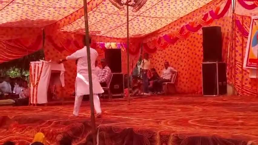 K M College Narwana talent show
के एम कॉलेज नरवाना में टैलेंट शो में गजब के डांस।