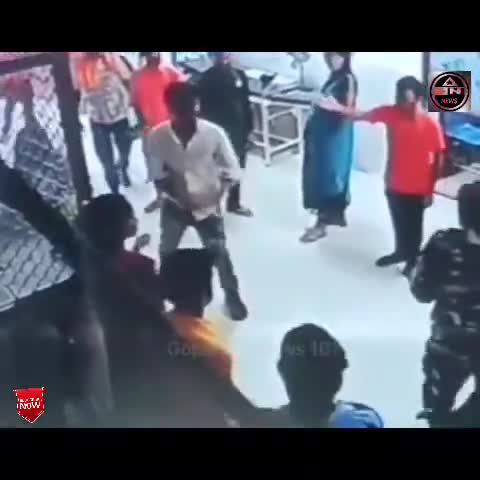 गोपालगंज। सदर अस्पताल के महिला वार्ड में जाने से रोकने पर युवक ने सुरक्षा गार्ड को जड़ा थप्पड़।#gopalganjnews #bihar_new