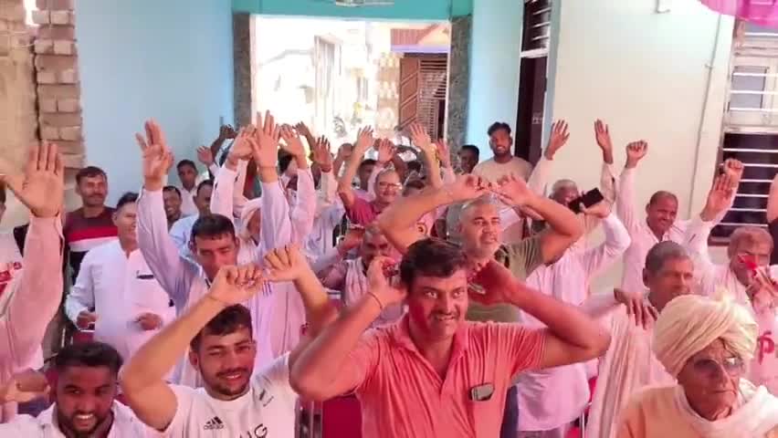 हरियाणा के छोरों ने किया कमाल, नेशनल के लिए हुए सेलेक्ट

जुलाना पहुचे छोरो को किया सम्मानित 

#नवीन_जयहिंद #जयहिंद #जयहिंद_सेना #हरियाणा #wrestling #wrestler #jind #julana