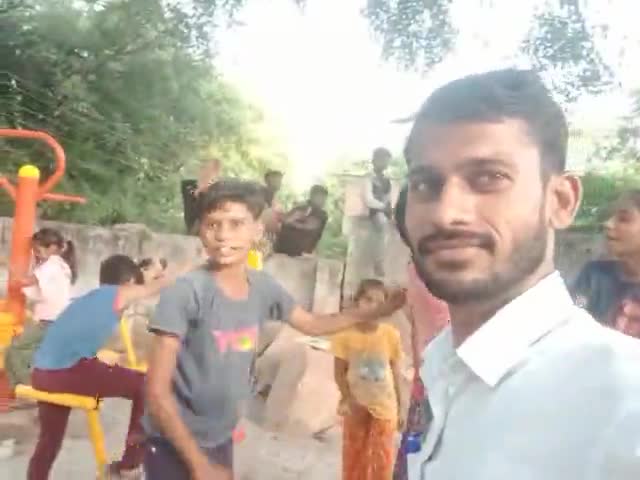 चरखारी: डॉ.भीमराव अम्बेडकर पाठशाला खंदिया एवं रूपनगर पाठशाला के बच्चों को जिम व्यायाम शाला में #खेलकूद