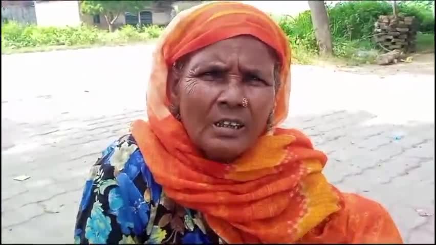 बलरामपुर: कोटेदार की मनमानी से परेशान ग्रामीणों ने किया यह मांग जाने पूरा मामला
