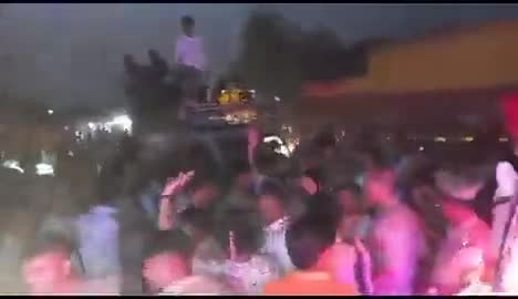 #अलीगढ़ में रविवार को रामबारात के दौरान #मस्जिद से चले पत्थर पर विवाद   
◆