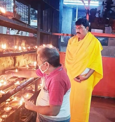 माता रानी के चरणों में पूजन 
माँ दुर्गा आप सबके जीवन में सुख, समृद्धि एवं शांति का संचार कर समस्त जगत का कल्याण करें।   
#जयमातादी
#नवरात्रि
#kalikan 
#maadevipatan
