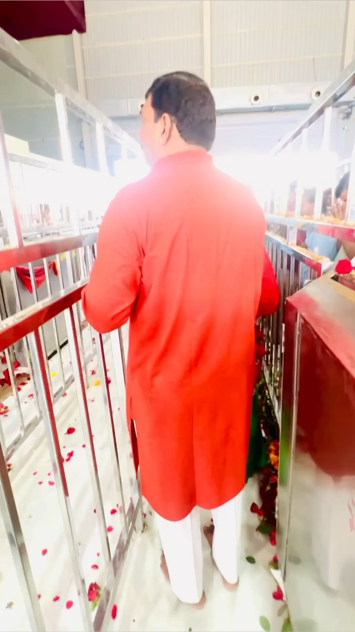 हारें का सहारा बाबा श्याम हमारा ❤️🙏🏻
खाटू श्याम का दरबार ❣️
जय श्री श्याम 🙏🏻
#baba khatu shyaam ki jai