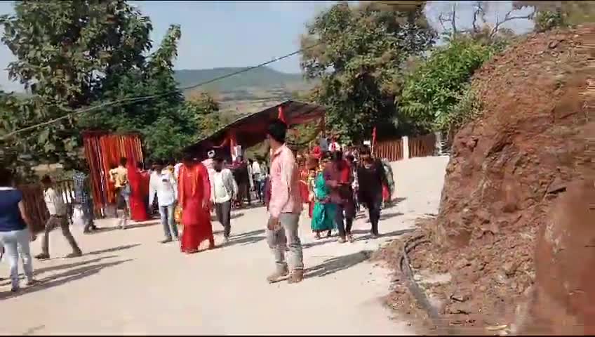 खुरई: kumrol se jalandhar jwala devi ke charno me aarpit ki gai chunri#bhaktisagar