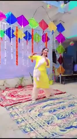 "आज Harsh Public School, #azamgarh  में Dandiya खेल कर धूम-धाम से मनाया गया। #dandiya  #HarshPublicSchool #आजकादिन"
