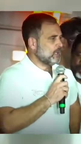 पूरा देश जानता है, अगर एक आदमी उनका मुक़ाबला करता है उनके सामने खड़ा रहता है, तो वो सिर्फ राहुल गांधी है✊...  #RaGa