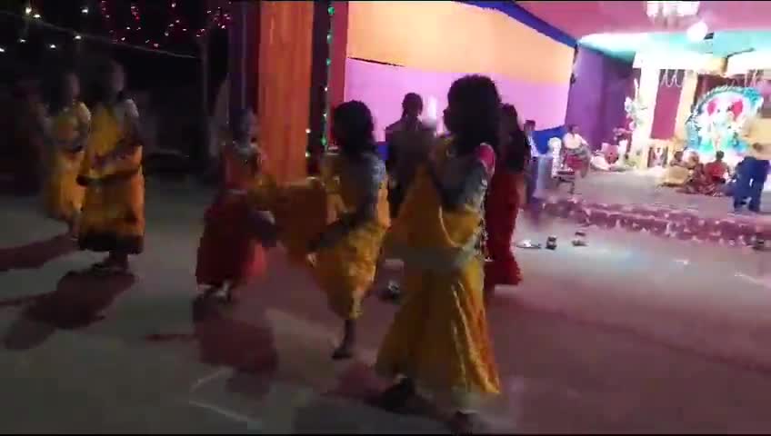 कुआकोण्डा: कुआकोण्डा-किरंदुल गजराज कैम्प दुर्गा पंडाल में सांस्कृतिक कार्यक्रम का हुआ आयोजन