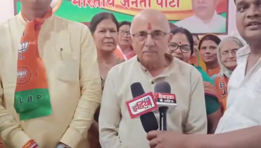 कार्यालय उद्घाटन के दौरान पत्रकार वार्ता
#developmentbynagendrasingh 
#फिर_इस_बार_भाजपा_सरकार