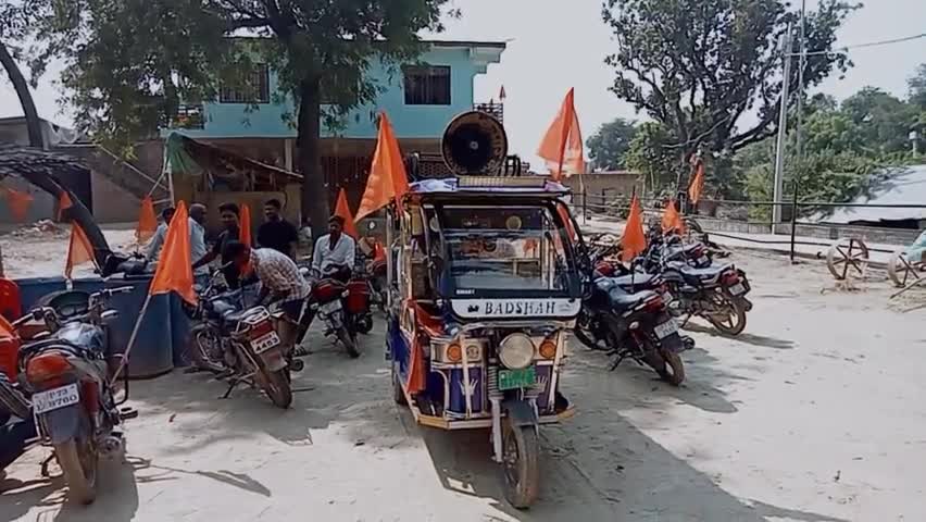 29 अक्तूबर को मंगल #कलश_यात्रा एवम् श्री विष्णू महायज्ञ तथा ग्राम उत्सव प्रचार हेतु रैली निकाली गई
देवरा मूरतगंज