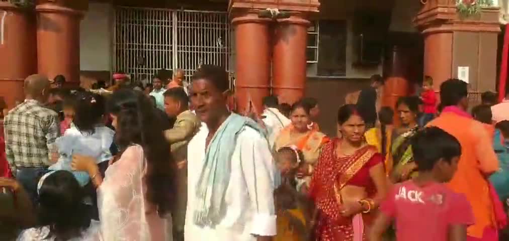 गिद्धौर के दुर्गा मंदिर में महालक्ष्मी पूजा में उमड़ी श्रद्धालुओं केभीड़,नियम निष्ठा के साथ हुई पूजा अर्चना #मेला #आस्था