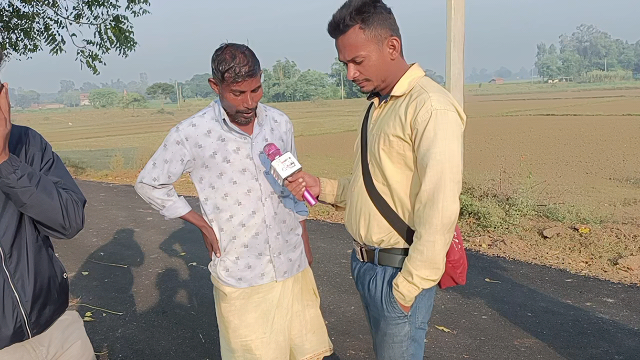 घोरावल सरंगा से जोगिनी 2किलोमीटर सड़क मरम्मत कार्यो में खौफनाक वीडियो आया सामने राहगीर ध्वस्त कार्यो से परेशान#न्यूज#Top