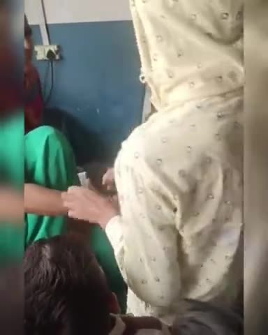 हसनपुर में झोलाछाप डॉक्टर के क्लीनिक पर नाबालिग कर रहे हैं डेंगू का इलाज,
#newstoday #news