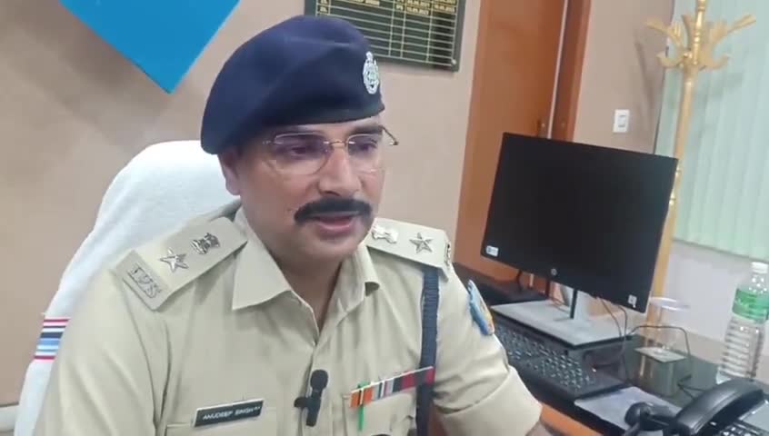 जयनगर: दिवाली के मौके पर जुआ अड्डों के संचालन पर पुलिस रख रही है विशेष नजर।
#jharkhadpolice #jharkhandupdates #kodermanews